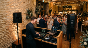 Read more about the article 6 Best Wedding DJs Birmingham and Cardiff Couples Can Hire for Reliable Entertainment